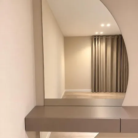 Fiore Prive - Luxury - 2br - 2 Bathrooms - Free Parking * Tirana